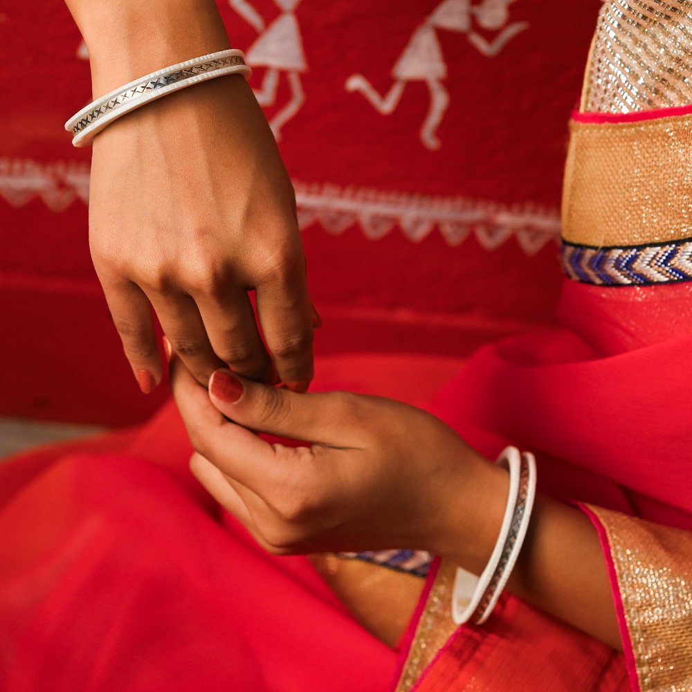 Karigari X 925 Silver Sankha Bangles