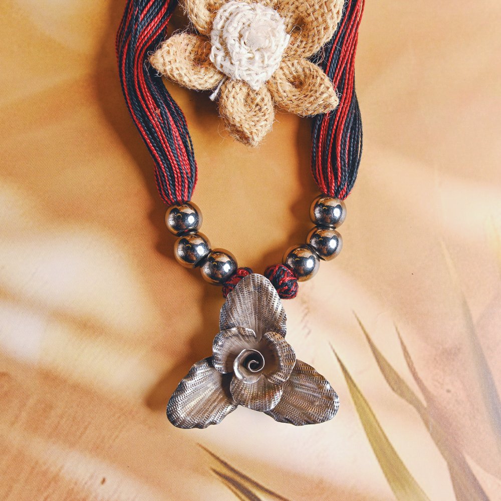 Trinity Bloom 925 Silver Pendant Necklace