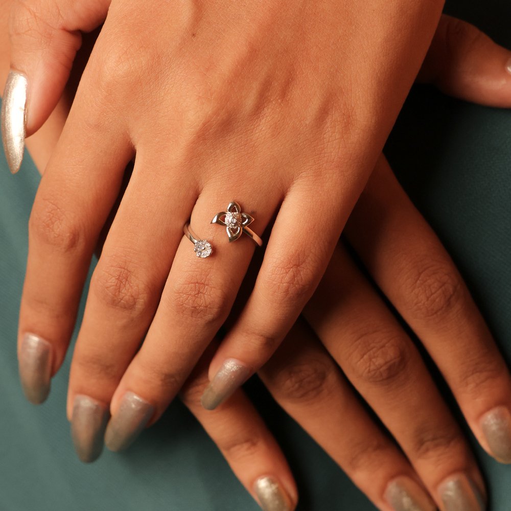 Bloom & Glow 925 Silver Adjustable Ring